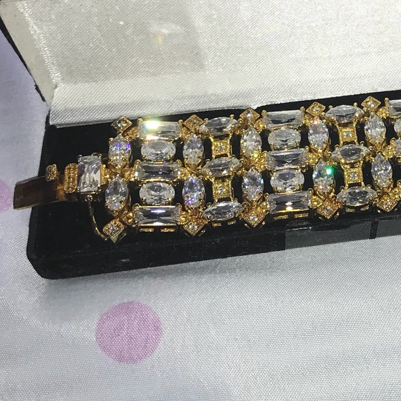 Bracelet - Picture 3 of 4